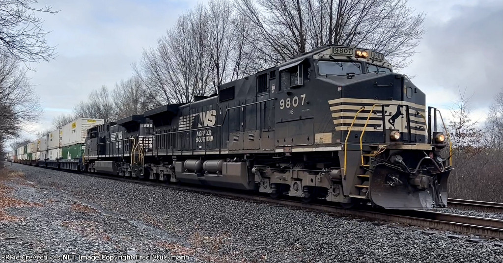 NS 9807 leads east.